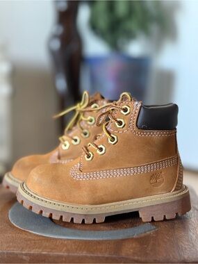 Timberland Kids Wheat/Tan Nubuck Ankle Boots